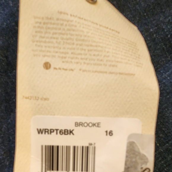 Size 16 Brand new Wrangler deep dyed western style embroidered shorts - Picture 4 of 6